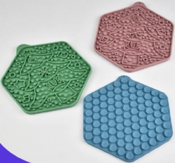 Christmas Pet Slow Feeding Mat | Food Grade Silicone Licking Mat with Suction Cups for Dogs & Cats
