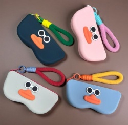 Cute Silicone Glasses Case, Waterproof Portable Sunglasses Pouch, Lightweight Eyeglasses Storage Box & Holder